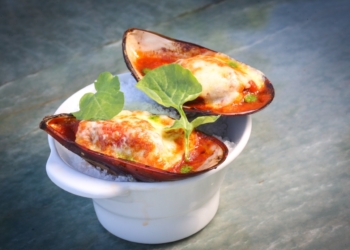 Mexilhões: Sagrado Mar presenteia os clientes neste mês de abril