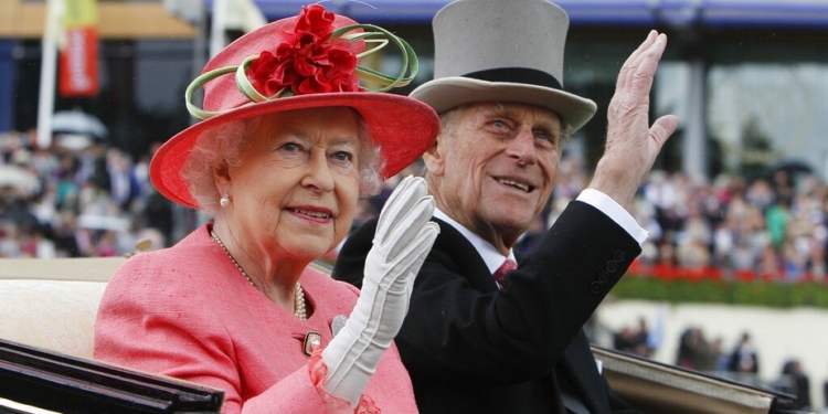 Morre príncipe Philip aos 99 anos no Castelo de Windsor