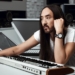 Collab: Bvlgari e Steve Aoki apresentam relógio icônico