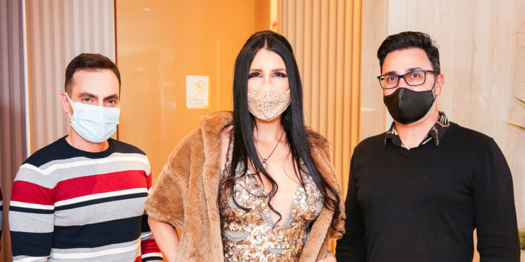 Drª Marcela Suman reuniu convidados para apresentar sua clínica no edifício Cléo Octávio