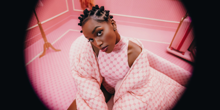 Gueto: Iza lança single das suas origens até o sucesso atual