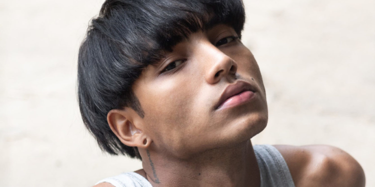 Jovem pataxó estreia nos desfiles do São Paulo Fashion Week