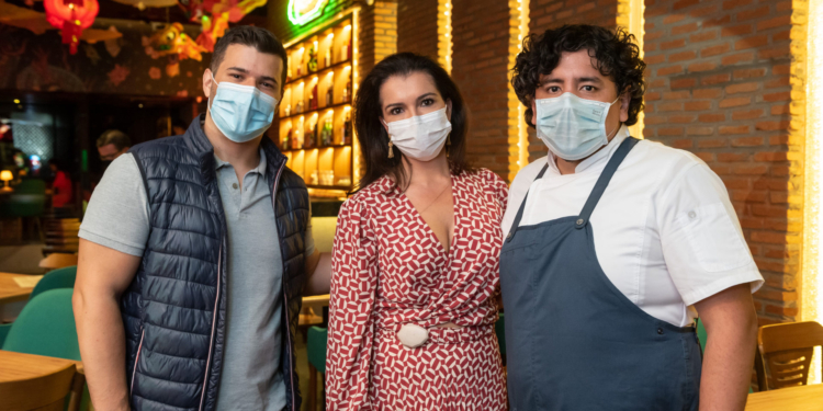Duas noites: Chef Marco Espinoza inaugura Cantón Peruvian & Chinese Food no Brasília Shopping para imprensa e convidados