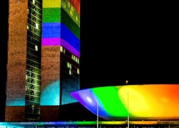 Rainbow: Coletivo LGBT cria campanha online para iluminar o Congresso Nacional