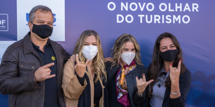 Roteiro turístico faz de Brasília um museu do rock a céu aberto