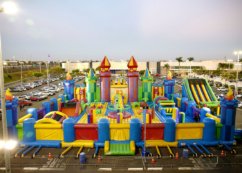 Jump Around: Maior castelo inflável da américa latina desembarca no ParkShopping