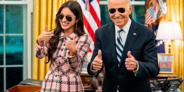 Influenciadora: Olivia Rodrigo é convidada por Joe Biden para reforçar a importância da vacinação