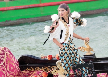 Dolce & Gabanna: Veneza recebe desfile da grife italiana com a presença de celebridades