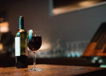 Dia dos Pais: Brasília Shopping celebra data com brindes da Grand Cru e sorteio de 20 adegas