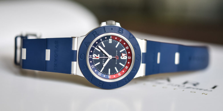 A Bvlgari apresenta o novo Bvlgari Aluminium GMT