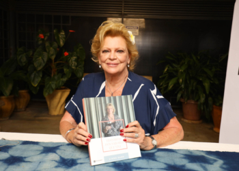 Noite de lançamento do livro “Histórias dos sabores que vivi”, de Liana Sabo