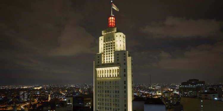 Festival SPFW e Santander anunciam série de lives direto do Farol Santander em SP