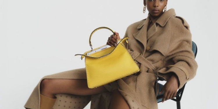 Fendi lança nova coleção de bolsas: Peekaboo Capsule