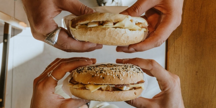 Dunkin’ anuncia o novo Bagel, feito artesanalmente em quatro sabores