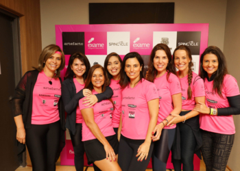 Outubro Rosa: Artefacto recebe convidadas para bate-papo e bike class na prevenção ao câncer de mama