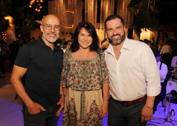 Claramar inaugura showroom no Sia com a presença de convidados