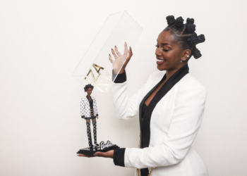 Cantora IZA se torna uma Barbie na linha de bonecas Mulheres Inspiradoras