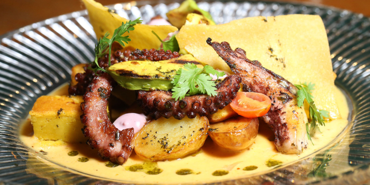 Taypá: Premiado restaurante celebra 12 anos e apresenta novidades em seu menu