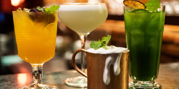 Cantón promove happy hour durante o mês de novembro