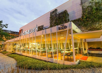 Itinerante em casa + Mercado TRANS.PA.REN.TE: Artista visual Daysi Barros apresenta seu trabalho na praça central do Casapark