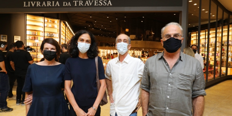 Soft Opening: Casapark recebe convidados para inauguração da Livraria da Travessa, Vinalla Vinhos, Galeria Casa e Acervo Café