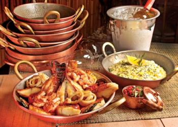 Camarada Camarão inaugura primeira unidade em Brasília