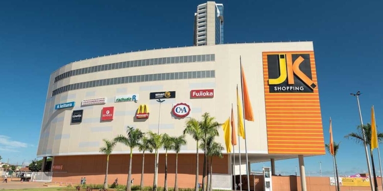 Confira horários de funcionamento dos shoppings do DF nos dias que antecedem o Natal