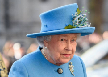 Homem tenta invadir castelo de Rainha Elizabeth II após discurso de Natal