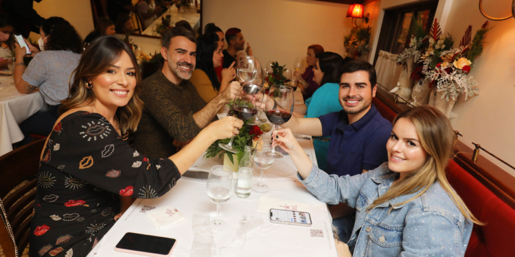 O Boticário promove jantar de final de ano para convidados ilustres de Brasília