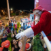 Coca-Cola: Caravana iluminada faz parada no Brasília Shopping neste sábado