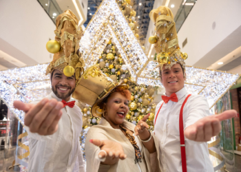 Brasília Shopping celebra o natal com cantata, árvore cinética e sorteio de carro elétrico MINI Cooper