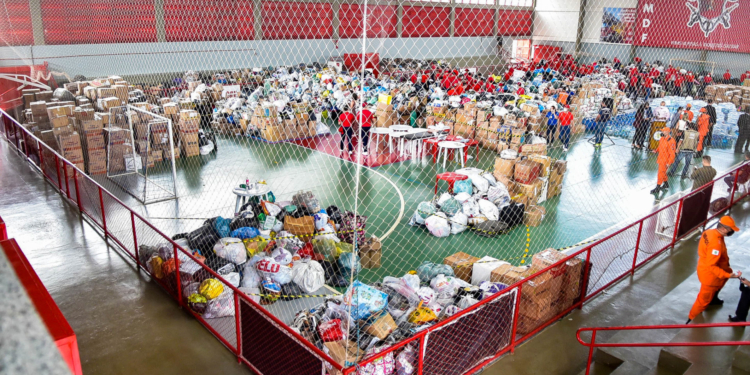 DF envia mais de 100 toneladas em doações para vítimas na Bahia