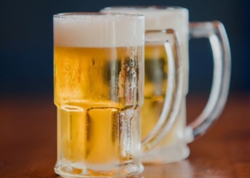 Com três unidades, bar Fora do Eixo reúne comida boa e atrações musicais