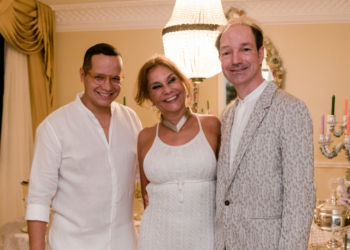 Copacabana: brasiliense Amador Outerelo recebe amigos para brindar 2022 em grande estilo