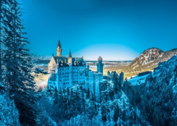 Booking.com: Conheça seis castelos que inspiraram grandes desenhos animados