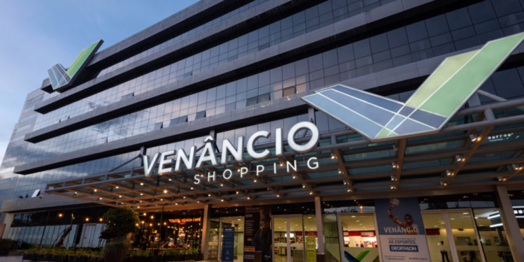 Volta às aulas: Com descontos especiais, Venâncio Shopping dá dicas de compras