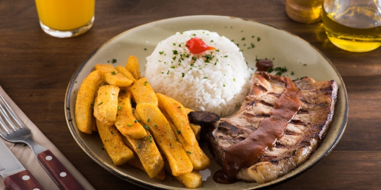 Geléia Burger lança cardápio com pratos executivos e saladas