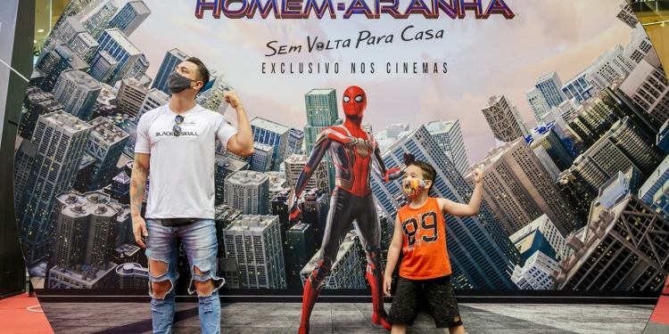 Diversão gratuita para os apaixonados pelo Homem-Aranha no ParkShopping Brasília