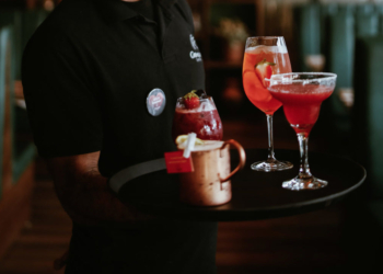 Camarada Camarão oferece mais de 15 opções de drinks para refrescar no verão