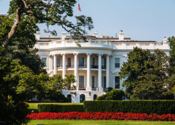 Casa Branca declara que irá facilitar a entrada de imigrantes legais nos Estados Unidos