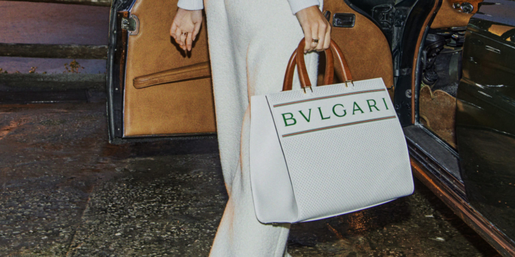 Bulgari apresenta coleção-cápsula de bolsas com a marca francesa Casablanca
