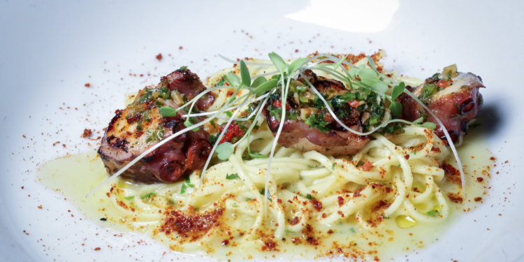 Restaurante Sagrado Mar cria prato exclusivo para a Páscoa