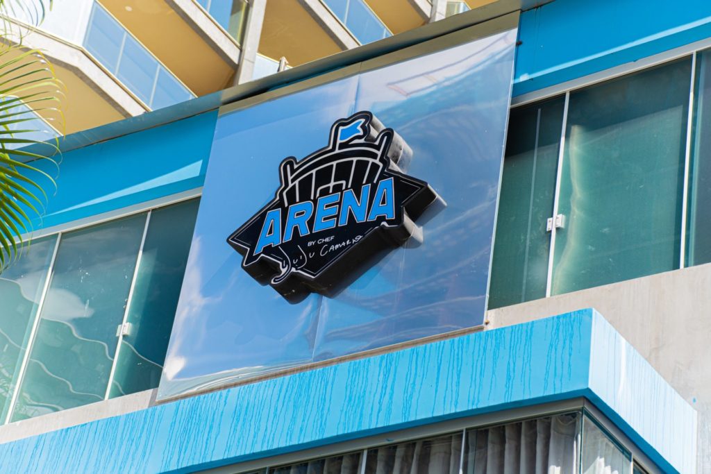 Arena Sports Bar inaugura em Brasília, com cardápio assinado pelo chef