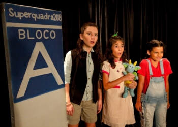 Espetáculo “Investigadores do Bloco A” faz homenagem à Brasília