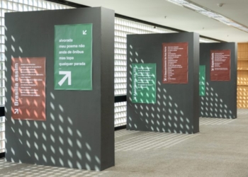 Está em cartaz a exposição “Poema em Cartaz” na Biblioteca Nacional de Brasília