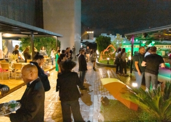 Jardim Urbano: Conjunto Nacional inaugura espaço aberto multiuso de convivência