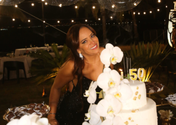 Noite de festa: Administradora do Pontão, Sandra Campos, celebra aniversário no Soho