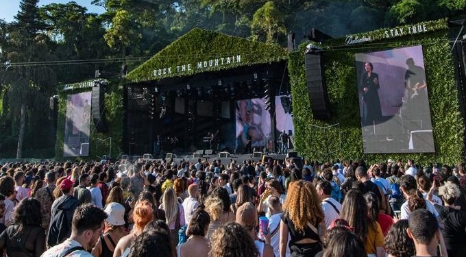 Festival Rock The Mountain no Rio de Janeiro reúne mais de 20 mil pessoas