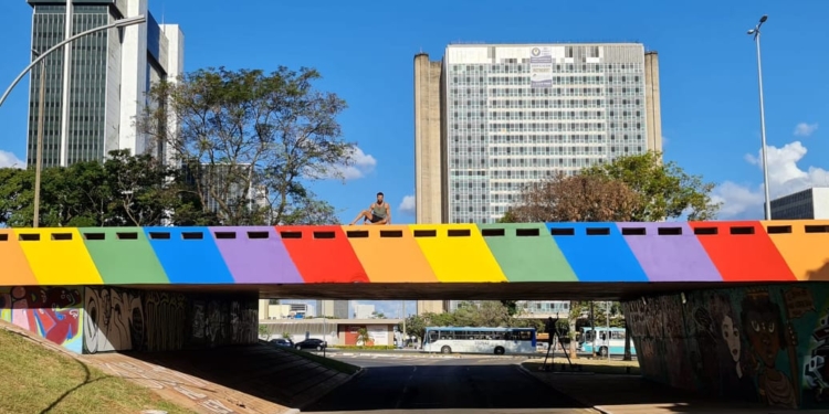 Brasília recebe a maior intervenção urbana LGBTQ do país