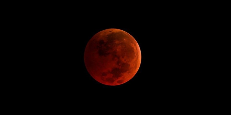 Eclipse Lunar em Escorpião: descubra quais são as previsões para cada signo
